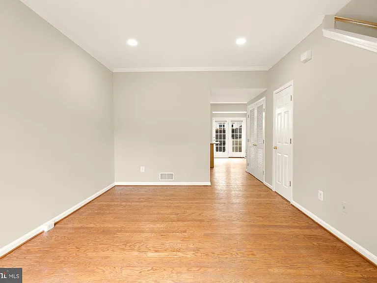 4284 Wheeled Caisson Sq — Photo 5