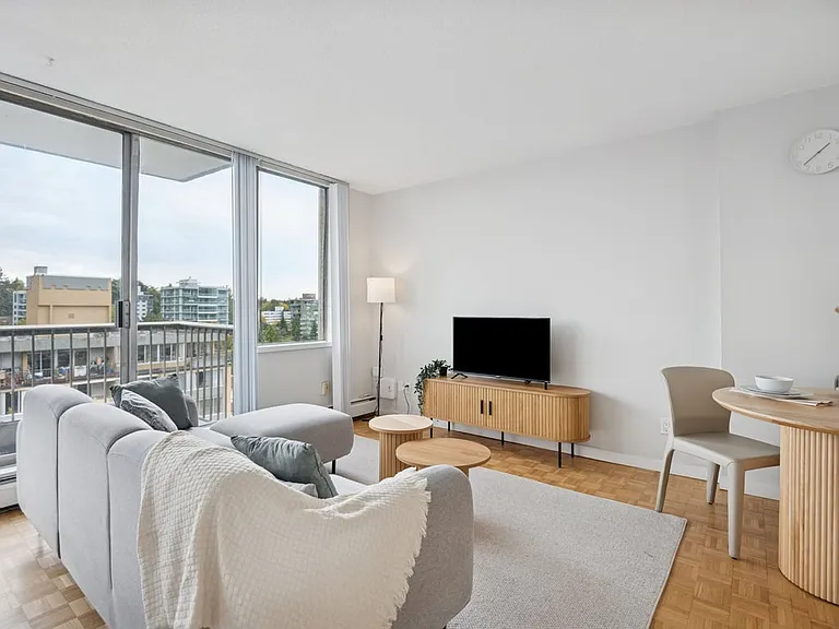 1305 W 12th Ave — Photo 34