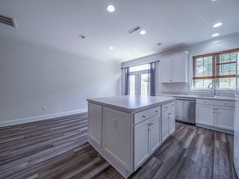 3836 Thistleberry Rd — Photo 9