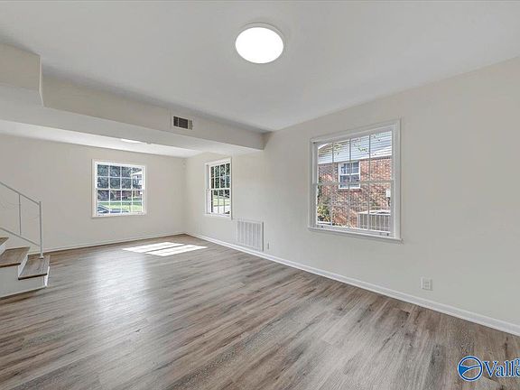 4th image of 6120 Sandia Blvd NW