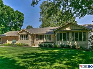 1217 Pine Rd, Omaha, NE 68144