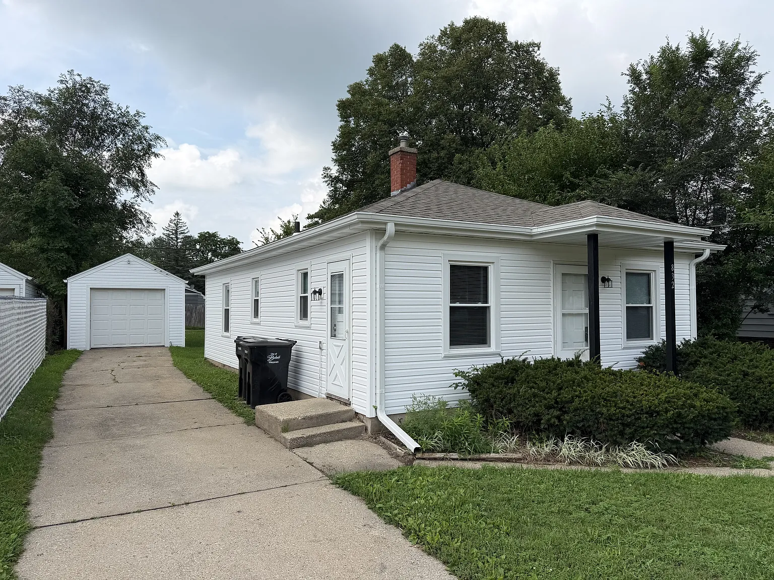 832 Garfield Avenue - 1 — Photo 1