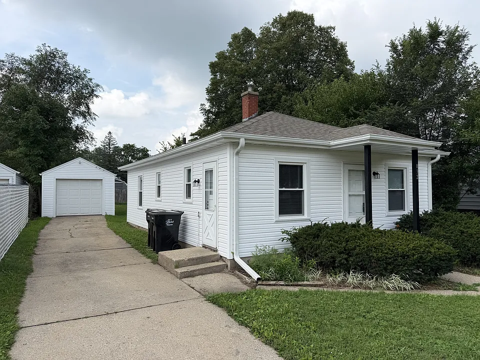 832 Garfield Ave