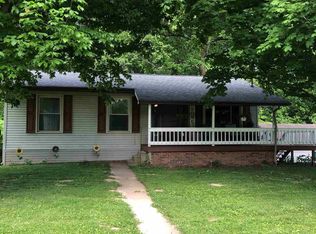 7227 N Red Hill Rd, Ellettsville, IN 47429