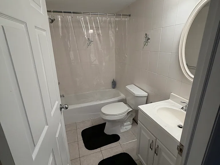 1126 Buttonwood St #C — Photo 13