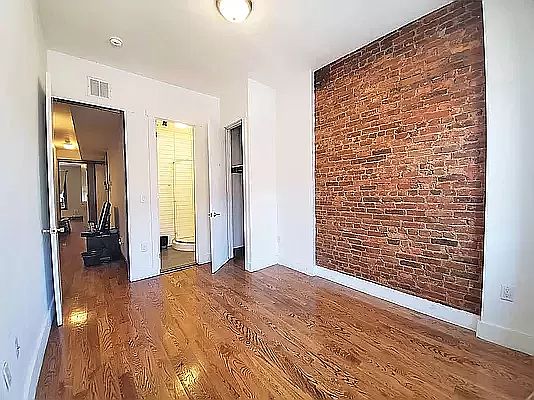 4th image of 188 Rockaway Ave #4
