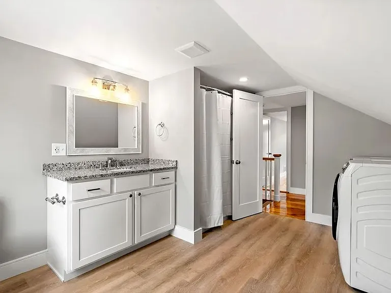 54 Main St #201 — Photo 10