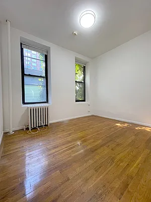 Rented by AJ Clarke | media 22