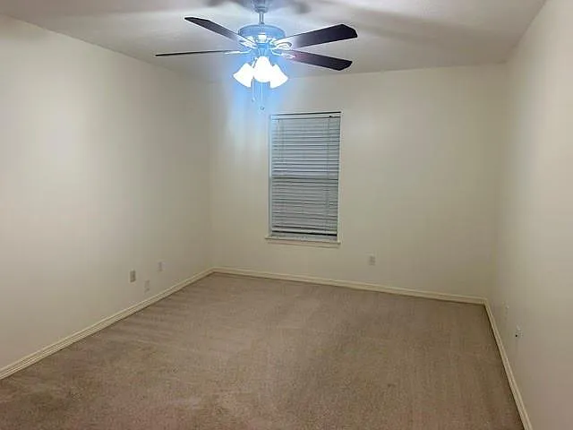 1030 Forestburg Dr — Photo 10