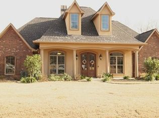 1912 Highpoint Pl, Haughton, LA 71037