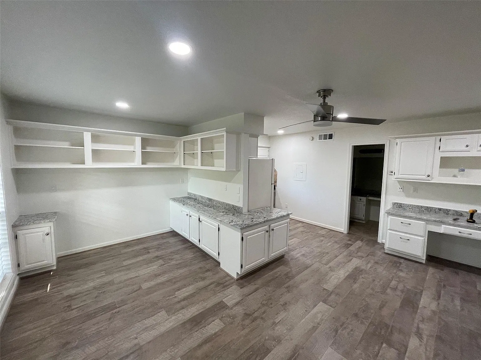 1 bed, 1.0 bath, 480 sqft, $1,000 — Photo 4