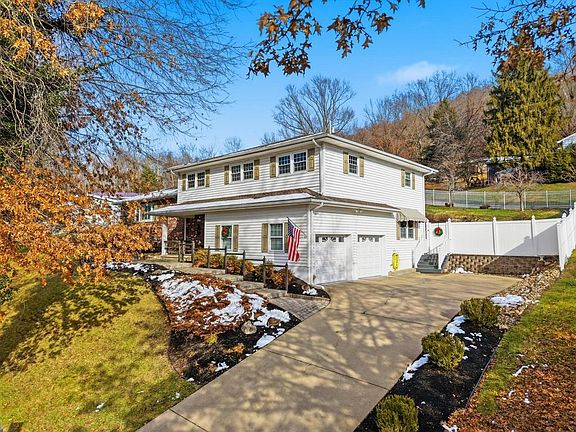 2nd image of ***1239 Wren Drive