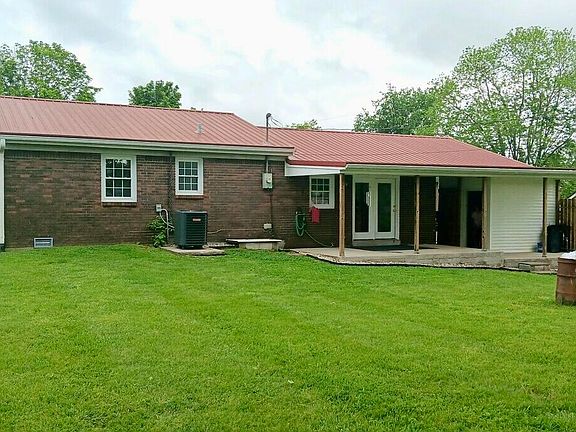 3rd image of 124 Eastwood Dr