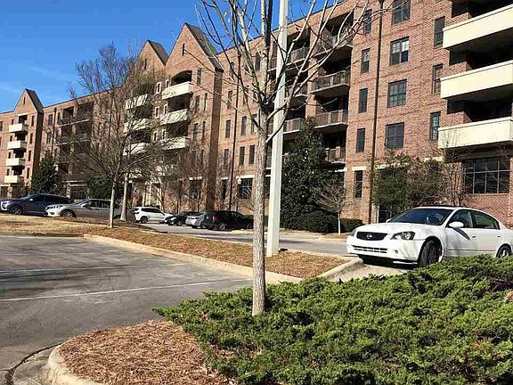 2nd image of 1040 Broadway St #410