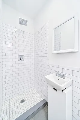 Rented by Living New York | media 8