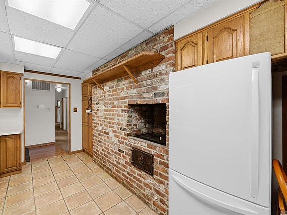 5th image of 4730 Valley End Lane