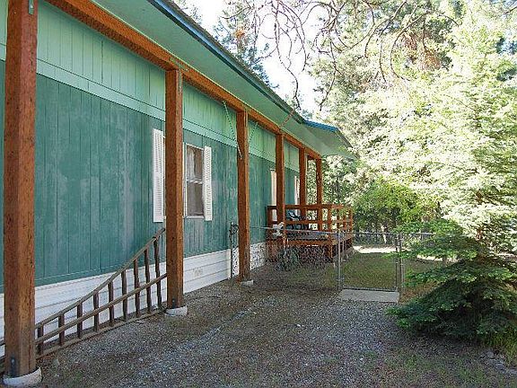 4th image of 375 Kokanee Dr W