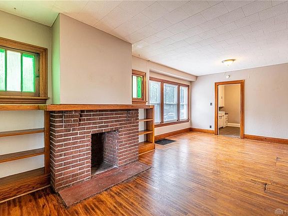 4th image of 119 Watervliet Ave