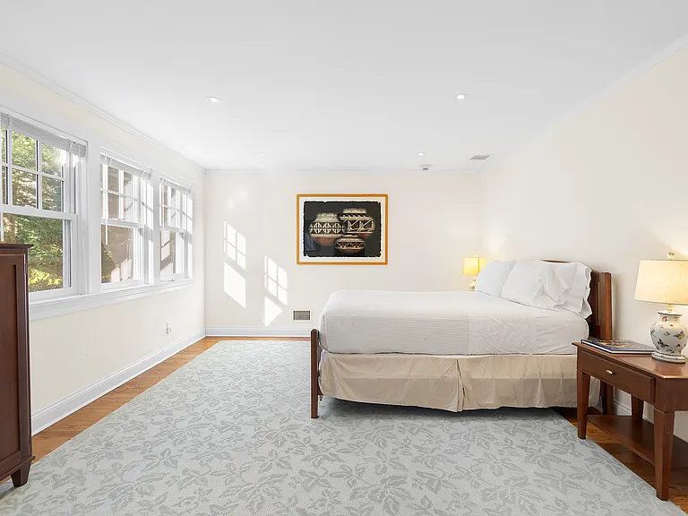 81 Georgica Rd — Photo 13