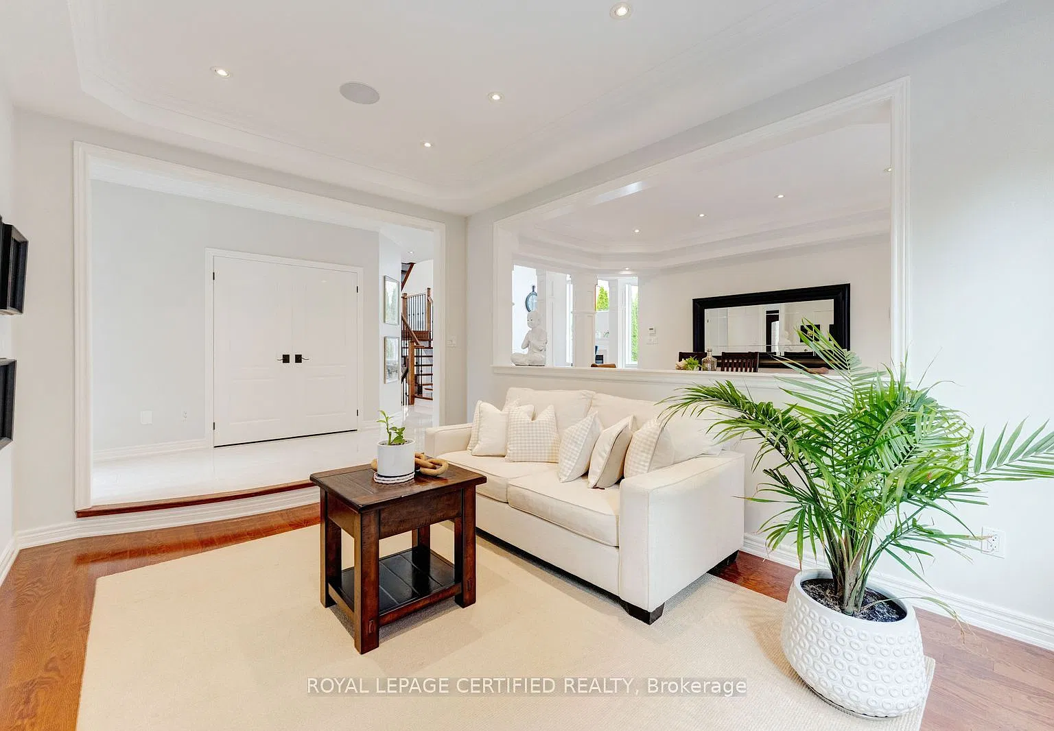 4 bed, $6,800 — Photo 4