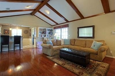 3rd image of 307 Blue Willow Dr
