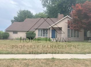 5664 Woodstock Dr, Lansing, MI 48917