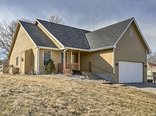 6205 NE 54th St, Kansas City, MO 64119