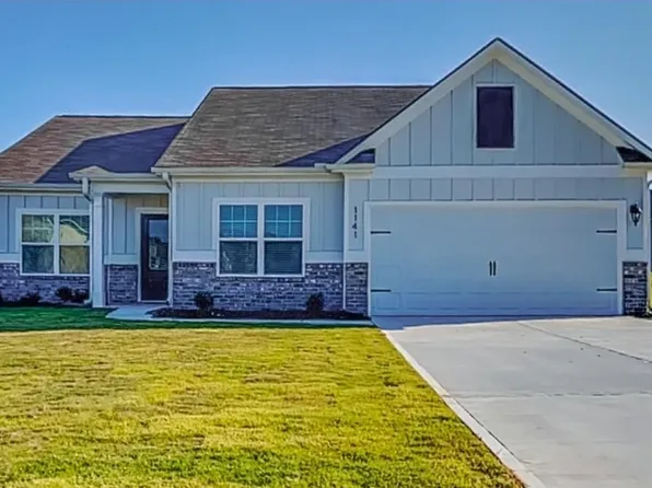 1141 Amadas Dr, Locust Grove, GA 30248