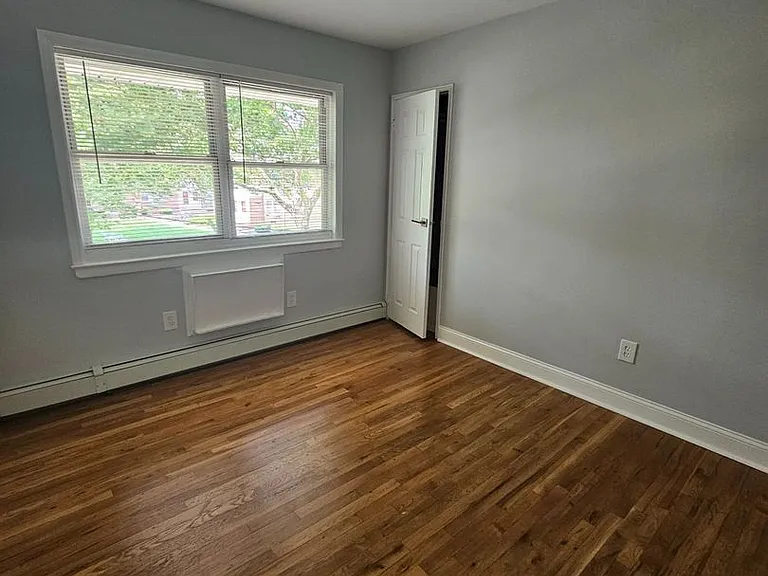 Keyport Harbor Apartment Homes — Photo 35