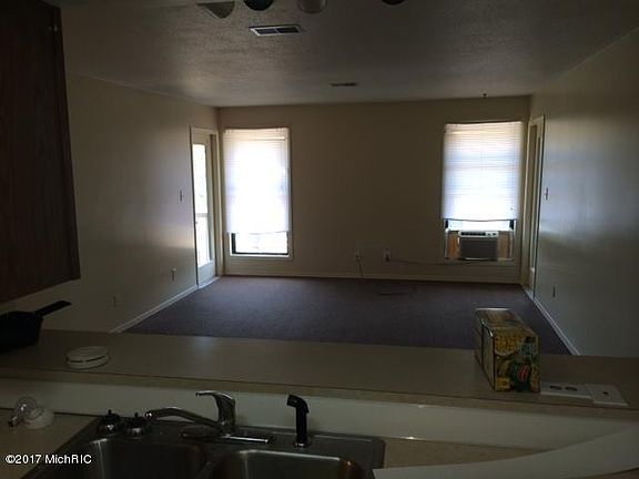 2nd image of 11343 40th Ave #6