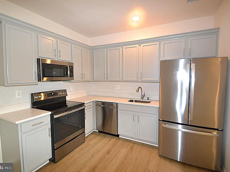 20508 Milbridge Ter — Photo 14
