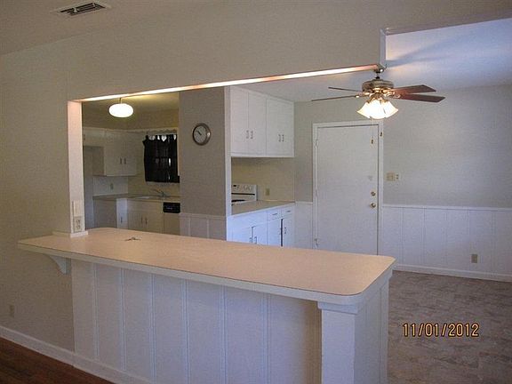 2415 Pleasant Drive 004