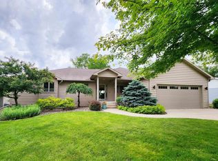 N2188 Okee Bay Ct, Lodi, WI 53555