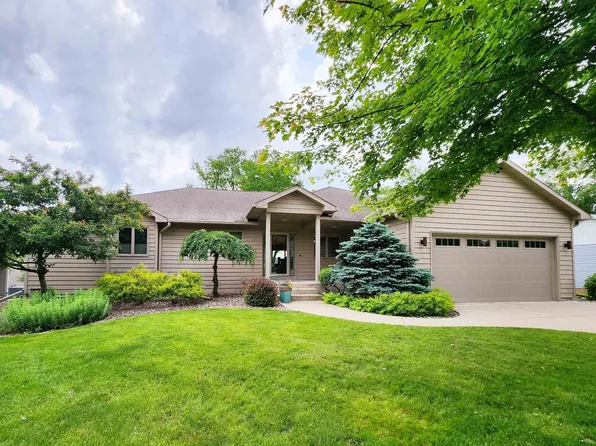 N2188 Okee Bay Ct, Lodi, WI 53555