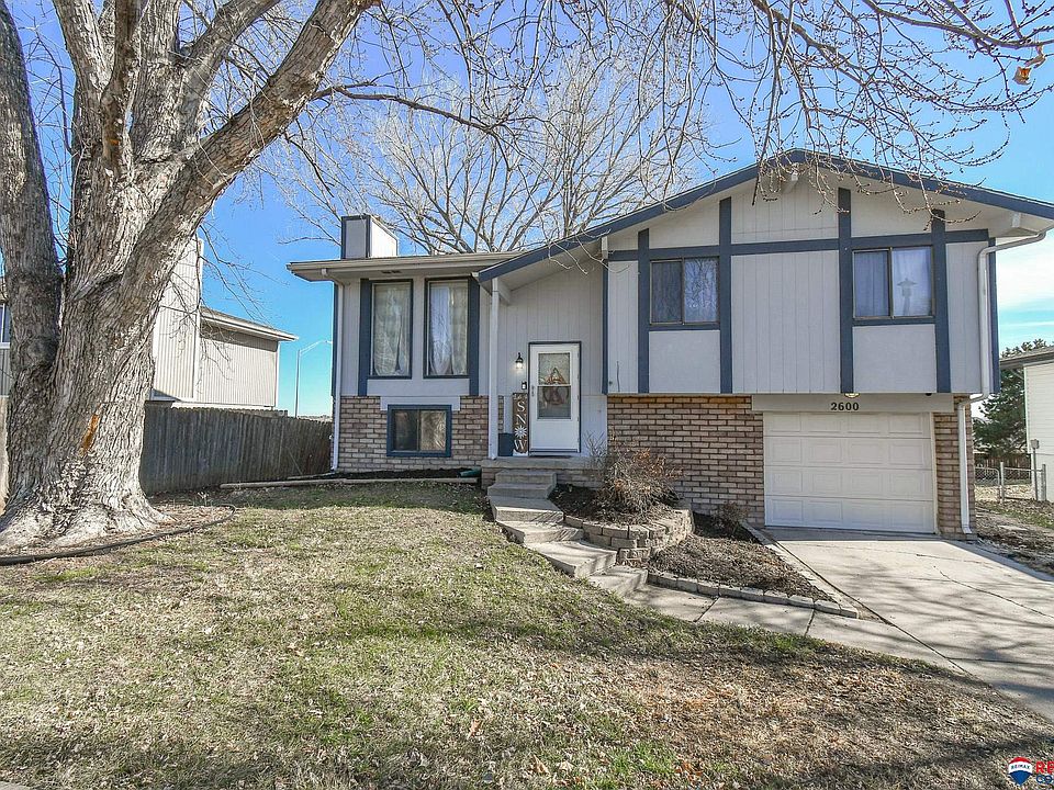 1st image of 2600 NW 49th St