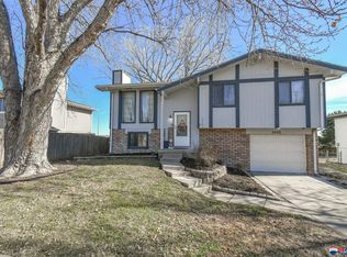 2600 NW 49th St, Lincoln, NE 68524