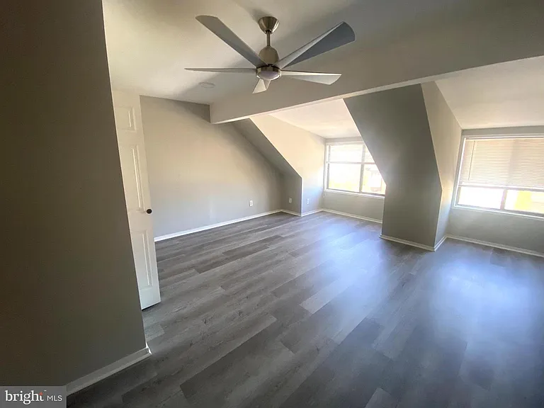 9819 Brookridge Ct — Photo 26