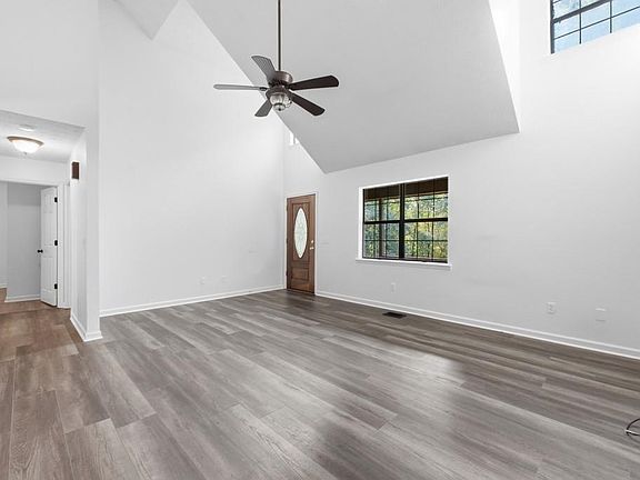 5th image of 854 Williams Rd