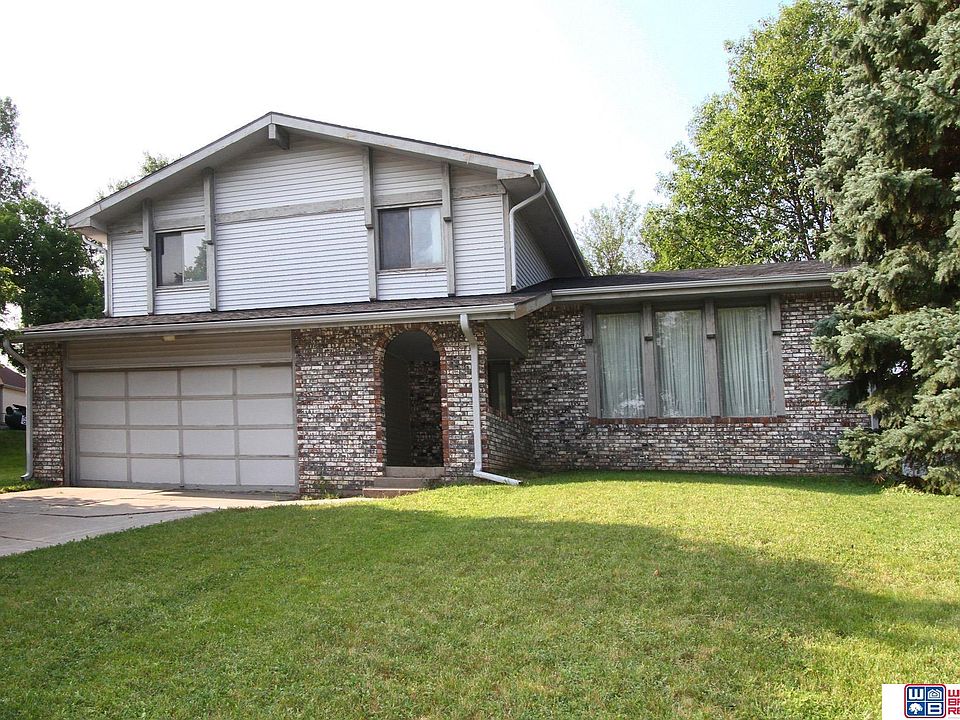 1st image of 3021 Browning St