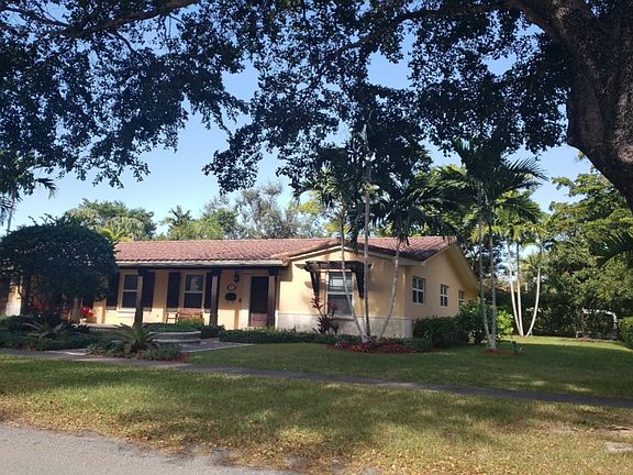 2nd image of 901 Obispo Ave