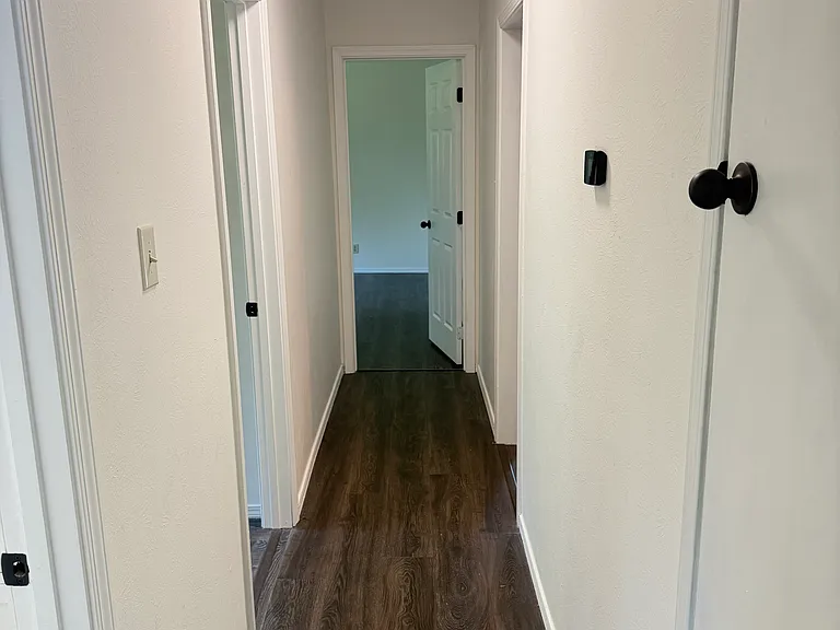 114 Ashlawn Ln — Photo 9