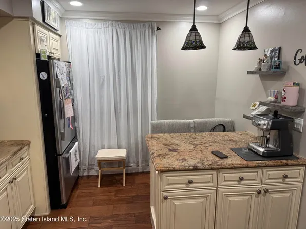 49 Doreen Drive image 8 of 20