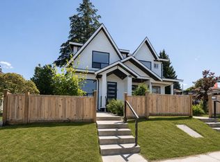 122 8th Ave #1, New Westminster, BC V3L 1X8