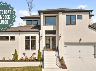 1825 River Breeze Dr, Soddy Daisy, TN 37379