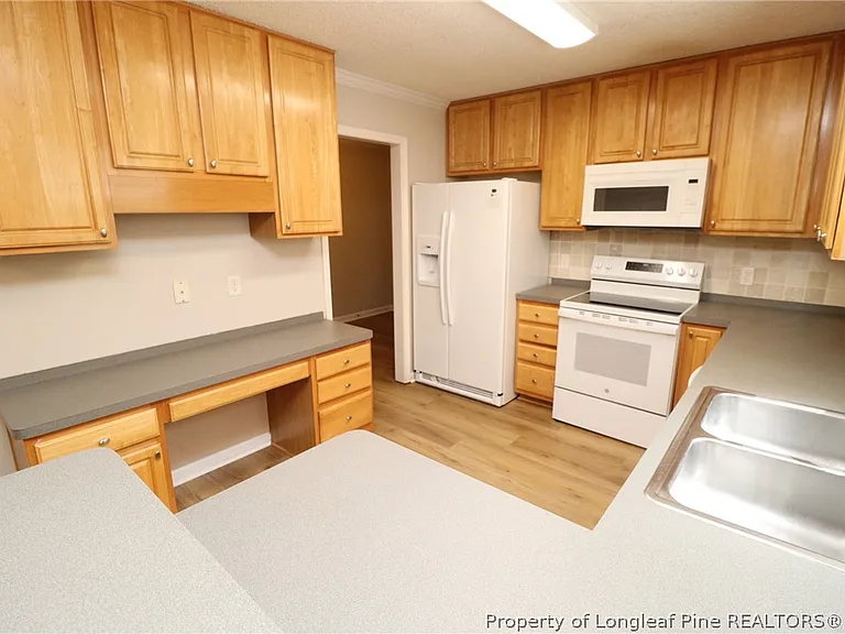 2628 Farlow Gap Ln — Photo 11