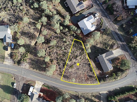 2nd image of 9528 Fairway Dr
