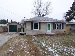 436 Old County Farm Rd, Harrison, MI 48625