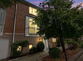 1616 W Altgeld St, Chicago, IL 60614