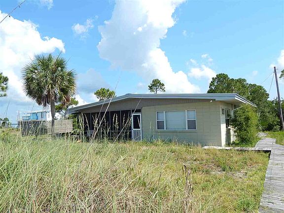 2nd image of 1537 Alligator Dr