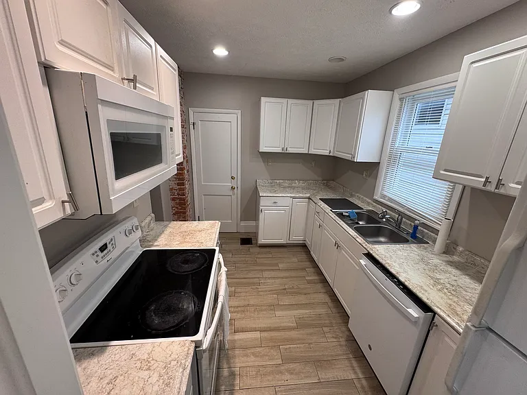 3515 Dewey Ave — Photo 13